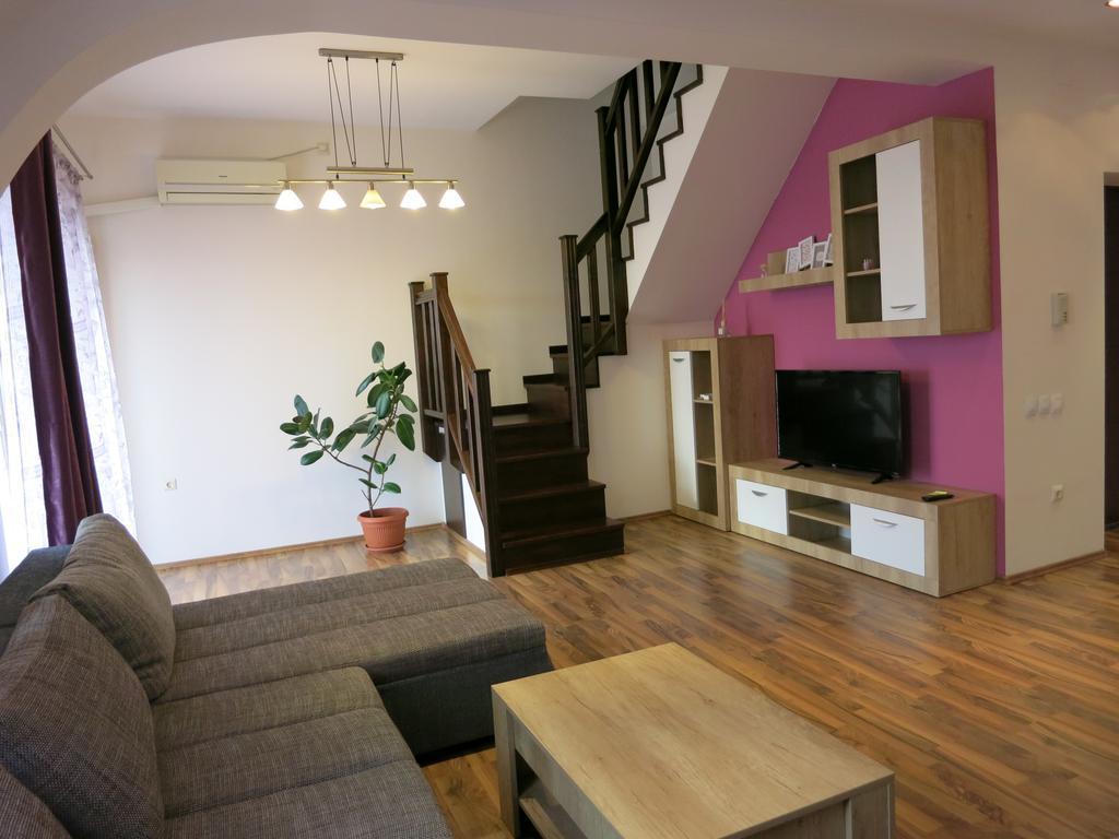 Penthouse Apartament Nufarul Oradea Exterior foto
